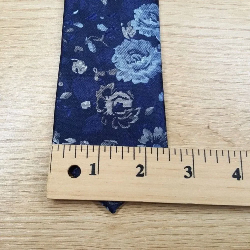 BAR III Mens Neck Tie Blue Floral Skinny Slim Pointed Woven Textured Silk Blend